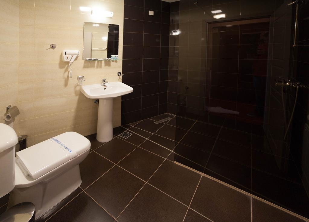 Hotel Lebed Ohrid Exterior foto