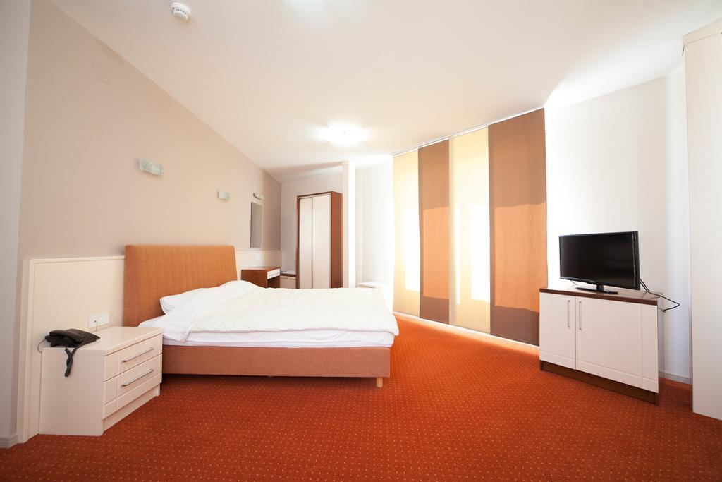 Hotel Lebed Ohrid Exterior foto